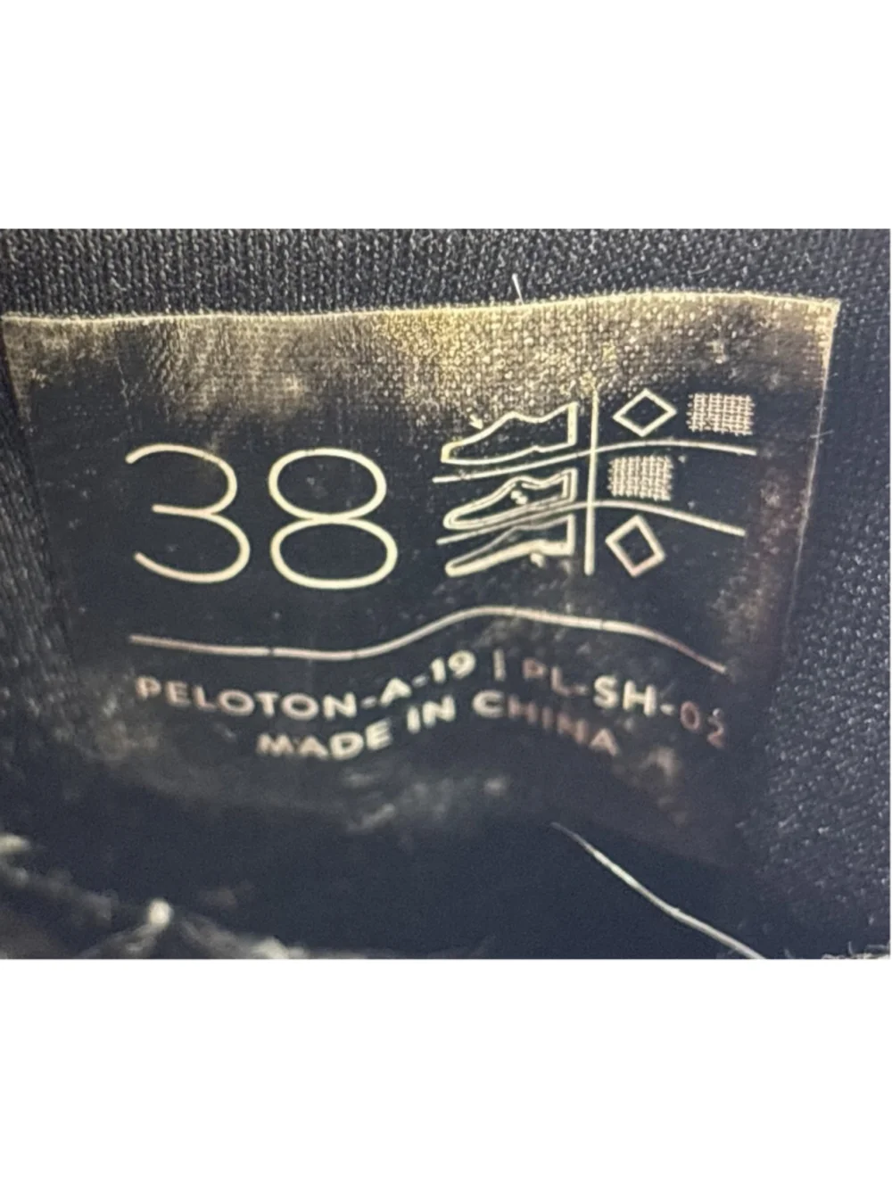 Peloton Cycling Shoes Size 38 Womens US 7 Black Indoor Bike 3 Bolt Road Shoes